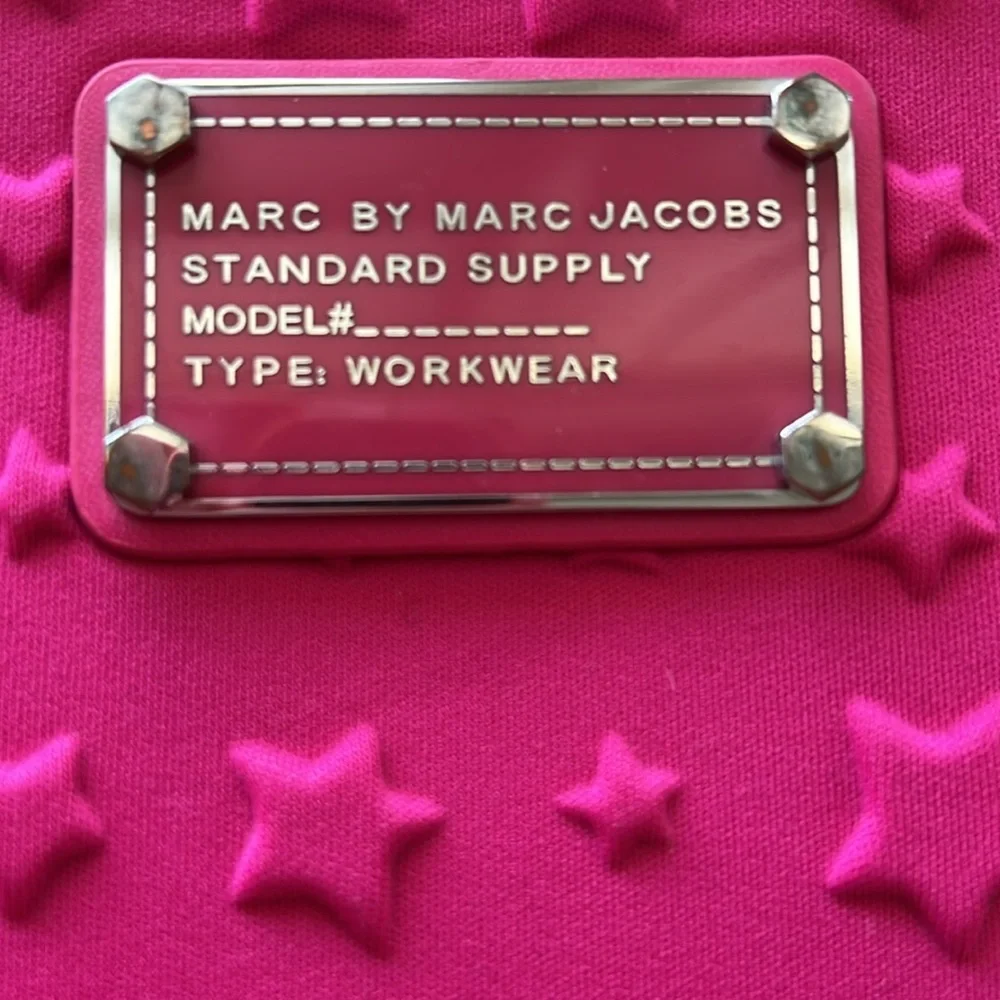 Marc Jacobs laptop tablet sleeve cover stars pink